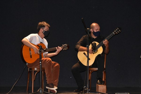 Read more about the article Alunos da Escola Municipal de Música Núcleo Avançado Villa-Lobos fazem apresentações de final de ano