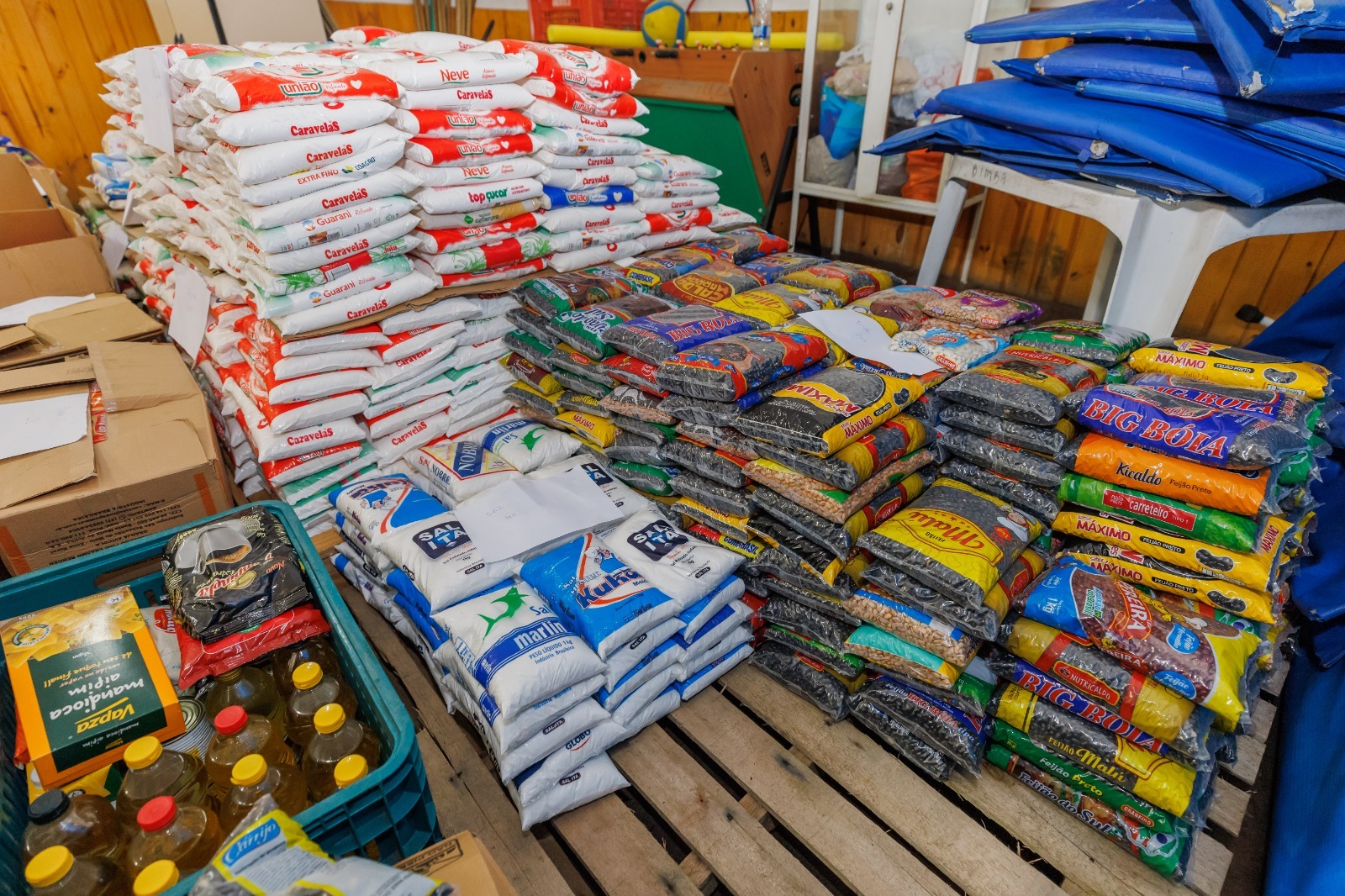 Você está visualizando atualmente ‘Teresópolis abraça RS’: quase 4 toneladas de alimentos foram arrecadados para ajudar as vítimas das enchentes no Rio Grande do Sul