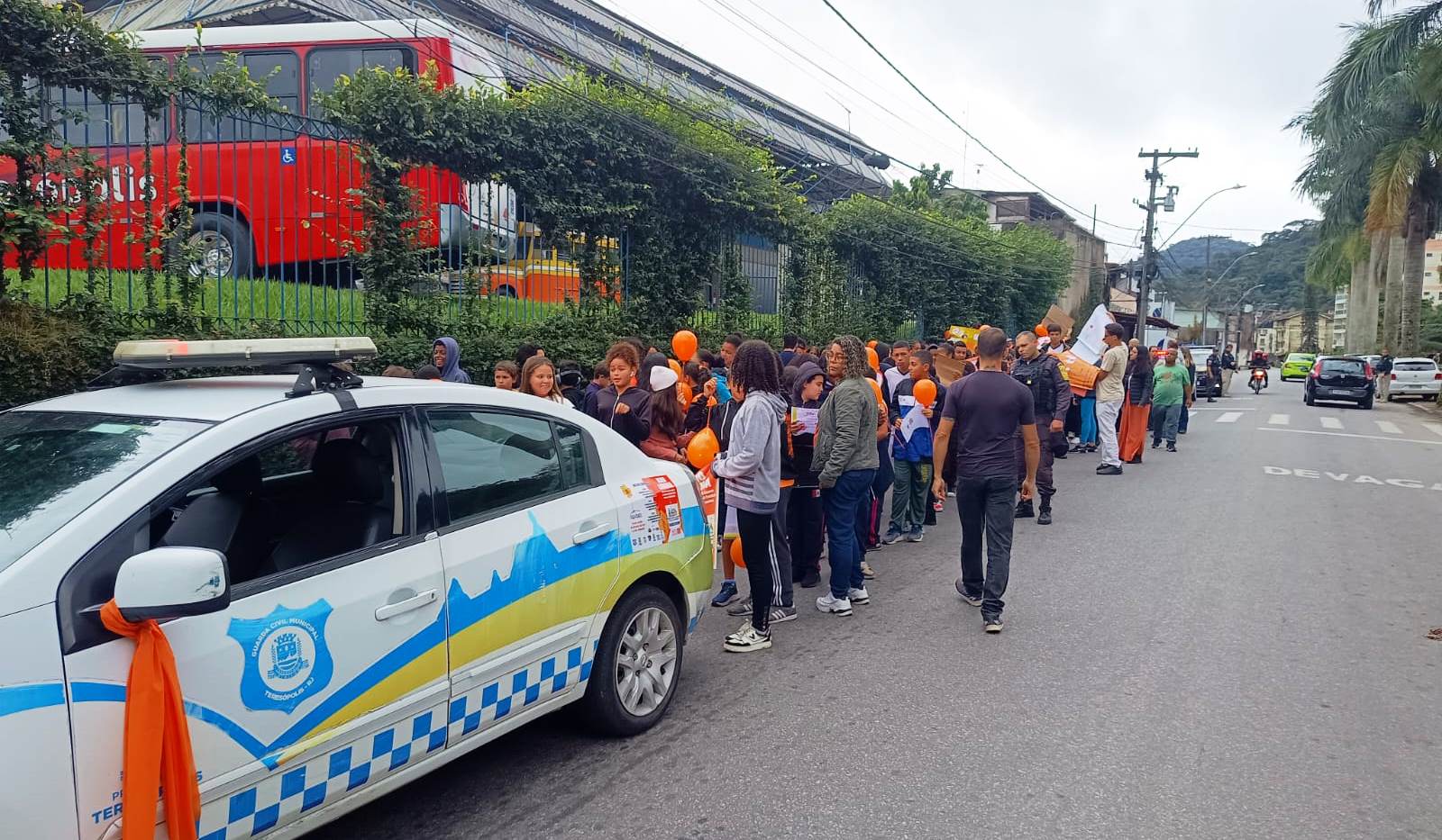 No momento, você está visualizando Maio Laranja: Prefeitura promove 1ª Caminhada pela Prevenção ao Abuso e Exploração Sexual Contra Crianças e Adolescentes de Teresópolis