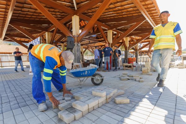 Leia mais sobre o artigo Prefeitura de Teresópolis e Governo do Estado apresentam o Plano de Retomada Estratégica das obras de reforma e remodelação da Praça Higino da Silveira – a da Feirinha de Teresópolis