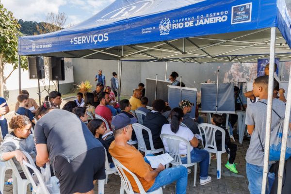 Leia mais sobre o artigo ‘RJ para Todos’: Prefeitura de Teresópolis e Governo do Estado levam mutirão de serviços grátis para Vargem Grande