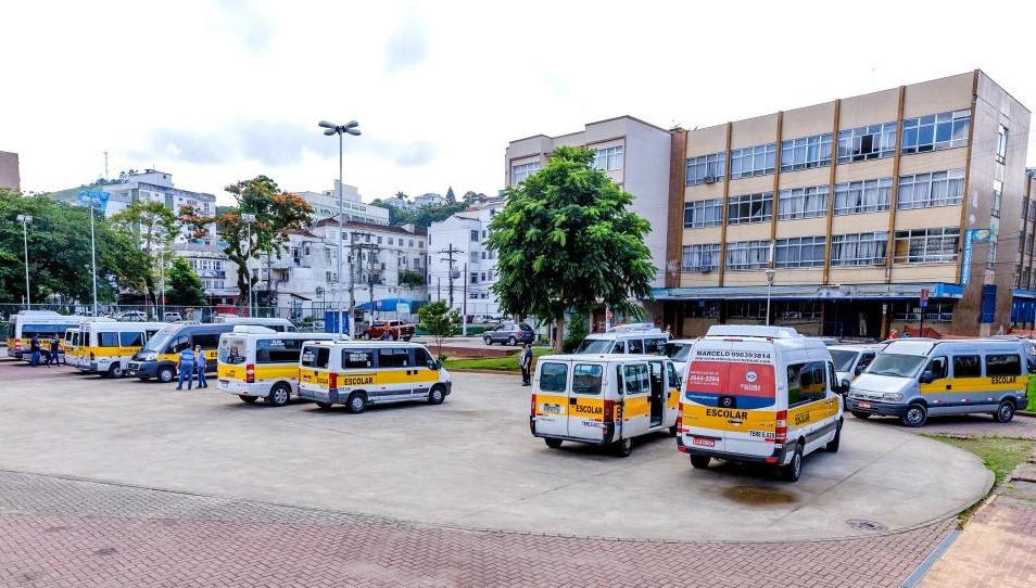 No momento, você está visualizando Motoristas de transporte escolar de Teresópolis têm até o dia 31 para a renovação obrigatória do alvará