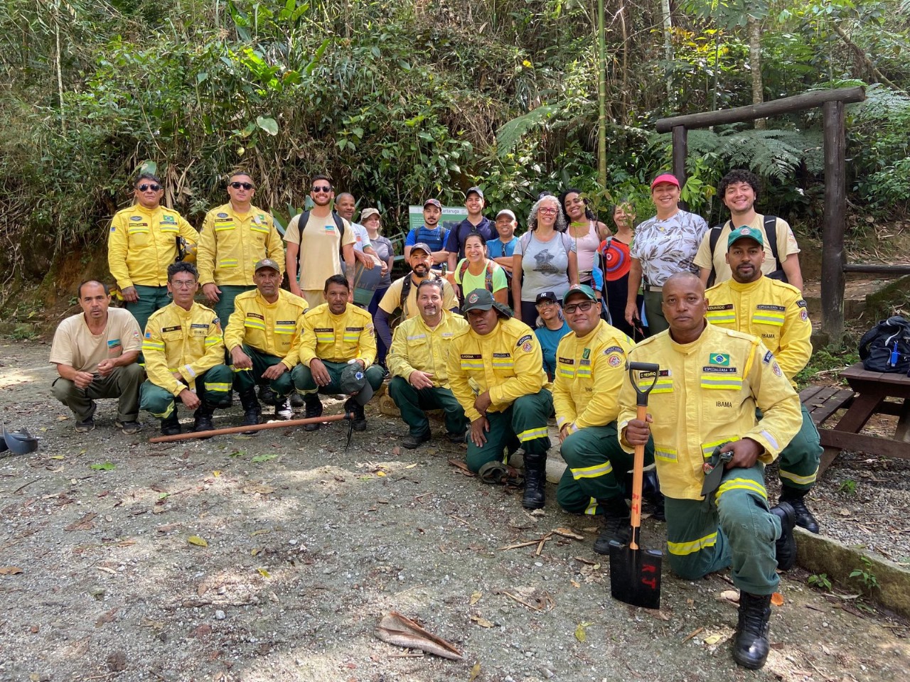 No momento, você está visualizando Mutirão de reflorestamento: 1500 mudas são plantadas no Parque Municipal, na Sede da Pedra da Tartaruga