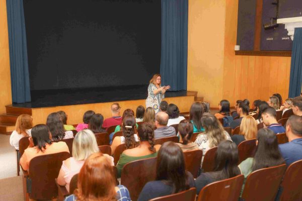 Leia mais sobre o artigo Secretaria de Educação promove primeira reunião de alinhamento com equipe da pasta