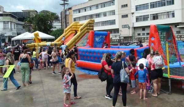 Leia mais sobre o artigo Famílias de diversos bairros participam do ‘Domingo no Parque’, na Praça Olímpica e no Parque Regadas