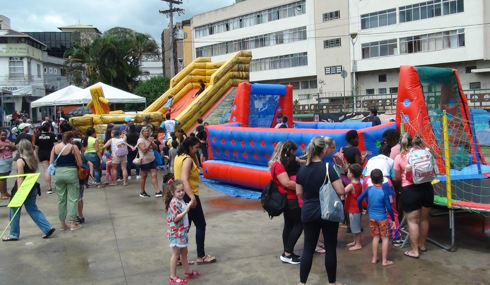 No momento, você está visualizando Famílias de diversos bairros participam do ‘Domingo no Parque’, na Praça Olímpica e no Parque Regadas