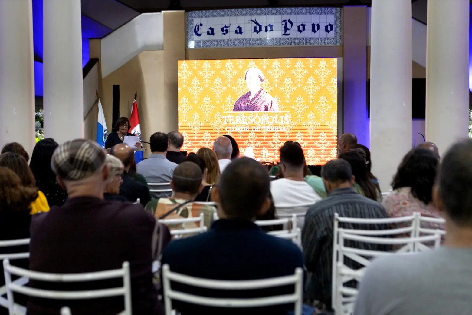 No momento, você está visualizando Sarau Artístico Cultural: Mulheres de Teresópolis são homenageadas com a Medalha Imperatriz Teresa Cristina