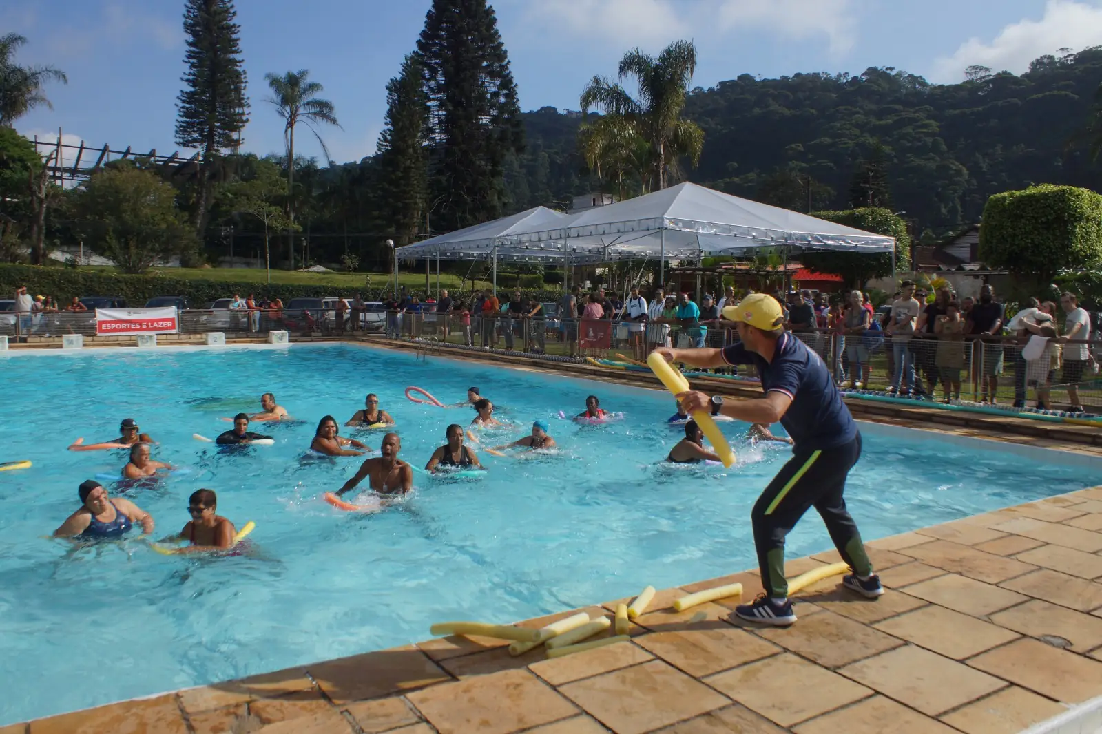 No momento, você está visualizando Prefeitura de Teresópolis promove Festival de Natação na Casa Espanhola